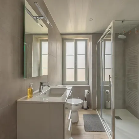 Les Colibris Little House In The City-center *