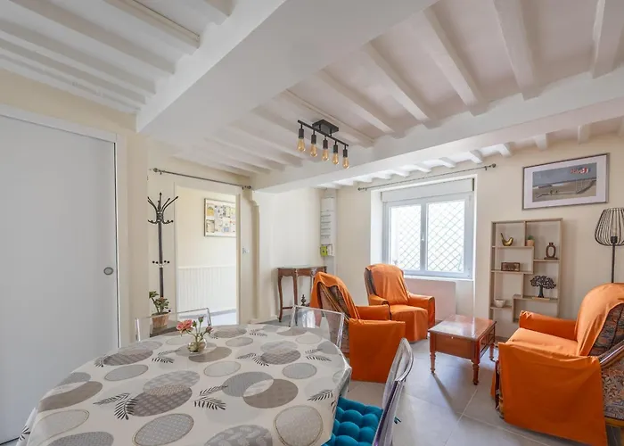 Les Colibris Little House In The City-center *