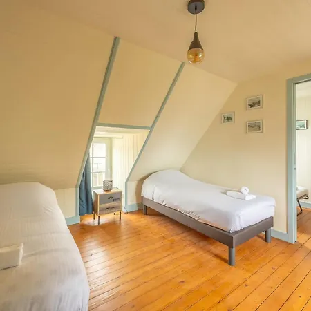 Les Colibris Little House In The City-center *