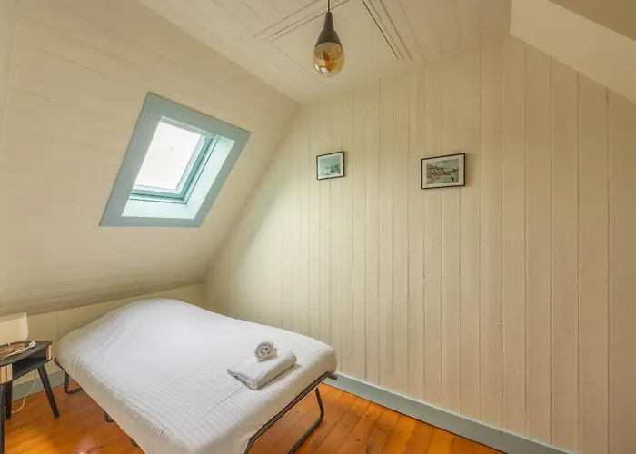 Holiday home Les Colibris Little House In The City-center *